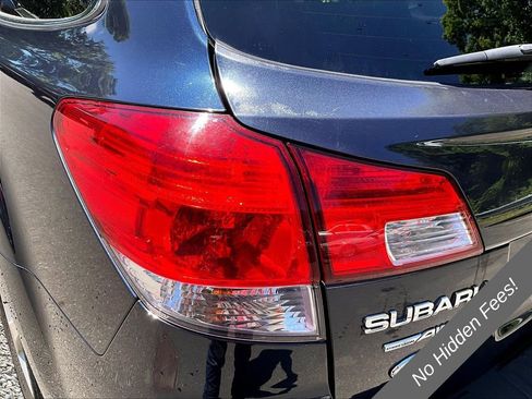 Used 2014 Subaru Outback 2.5i Limited w/ Moonroof Package AWD/4WD image 26