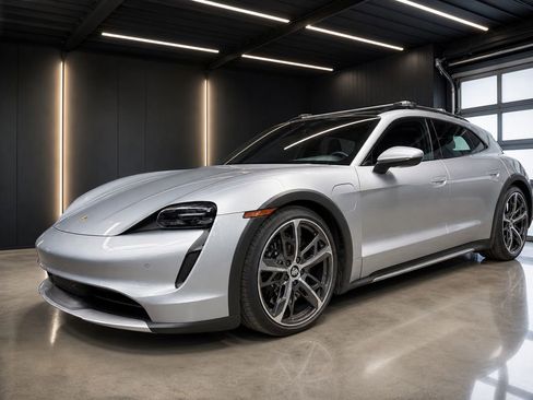Used 2021 Porsche Taycan 4S AWD/4WD image 1