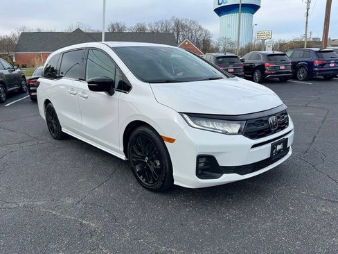 Used 2025 Honda Odyssey Sport-L image 6