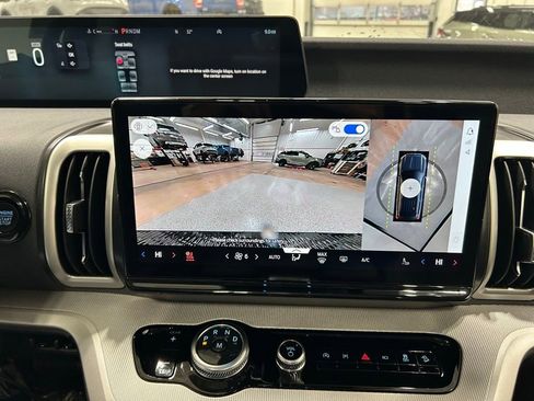 New 2025 Ford Expedition Max Active image 17