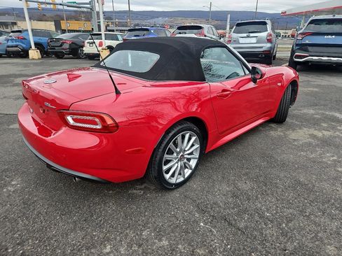 Used 2019 FIAT 124 Spider Lusso w/ Convenience Group image 3
