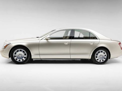 Used 2004 Maybach 57 RWD image 15