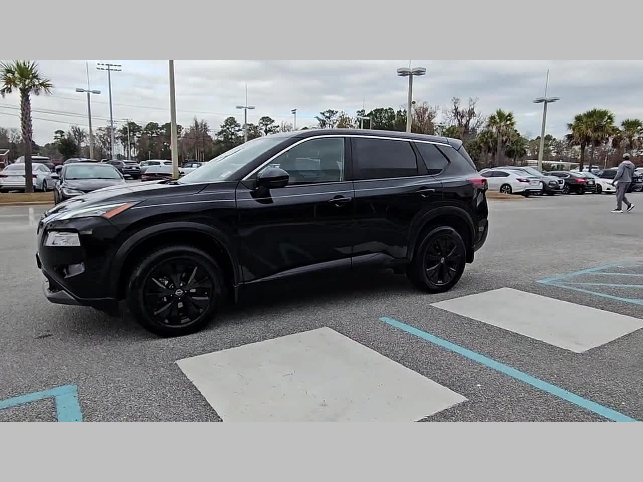 Used 2023 Nissan Rogue SV AWD/4WD image 26