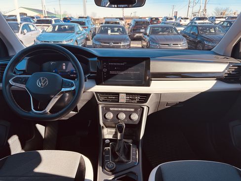 Used 2025 Volkswagen Taos S image 10