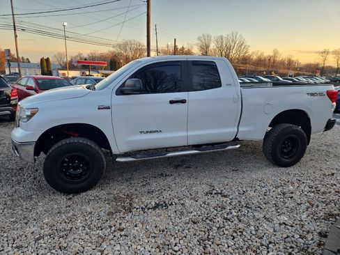 Used 2010 Toyota Tundra 4x4 Double Cab image 8