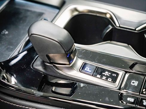 Used 2025 Lexus NX 350h AWD w/ Premium Package image 21