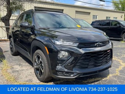 Used 2023 Chevrolet TrailBlazer RS w/ Sun and Liftgate Package AWD/4WD image 4