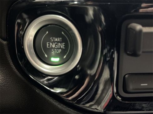 Used 2024 Chevrolet Silverado 2500 LT w/ Convenience Package image 17