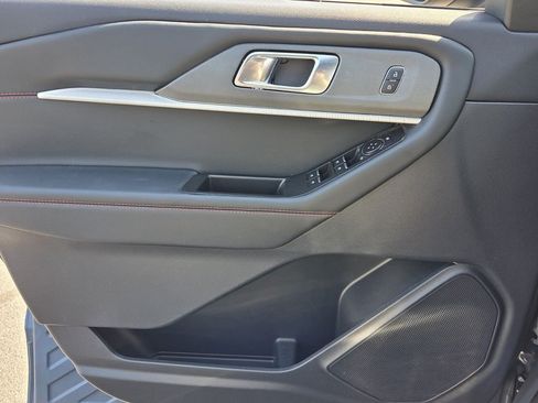 Used 2025 Ford Explorer ST-Line AWD/4WD image 27
