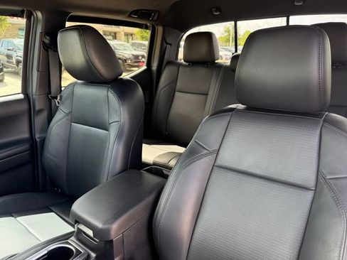 Used 2022 Toyota Tacoma Limited w/ Nightshade Package AWD/4WD image 14