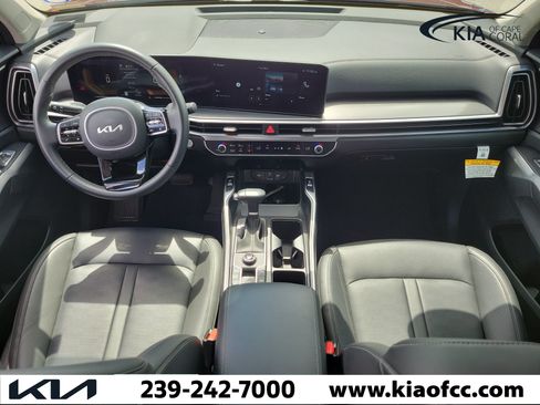 Certified 2025 Kia Sorento S w/ Panoramic Sunroof Package FWD image 16