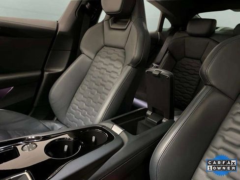 Used 2023 Audi e-tron GT Premium Plus w/ Performance Package image 61