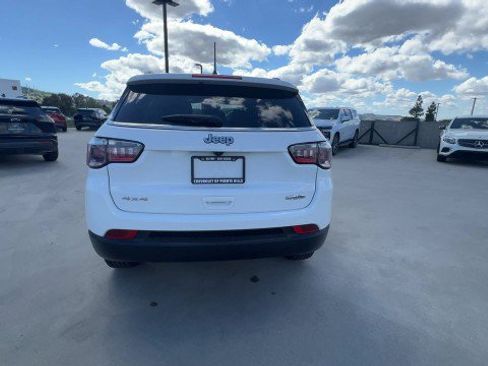 Used 2025 Jeep Compass Latitude image 7