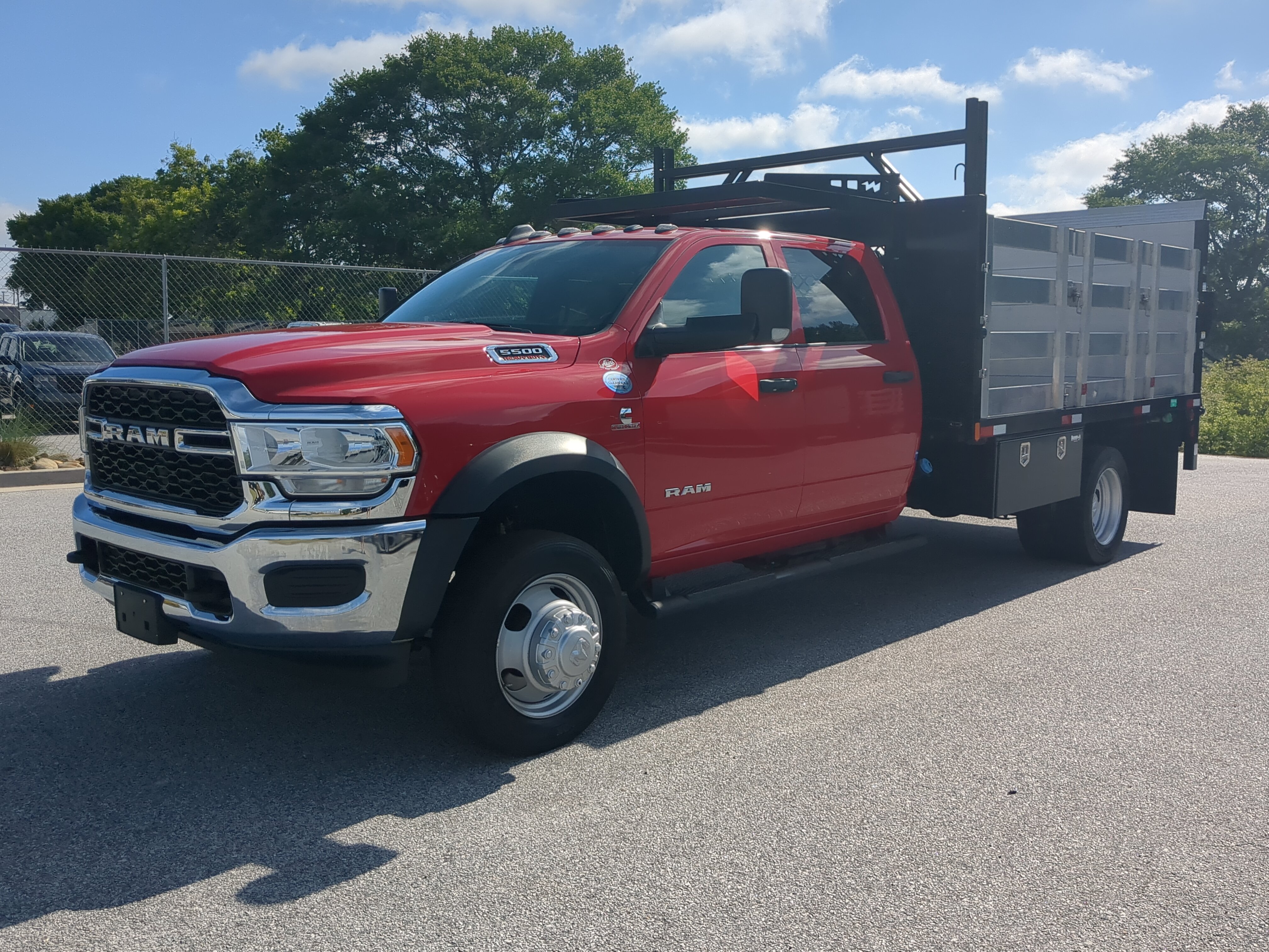 Used 2022 RAM 5500 Tradesman w/ Chrome Appearance Group RWD image 6