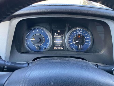 Used 2015 Toyota Sienna XLE w/ XLE Navigation Package image 36