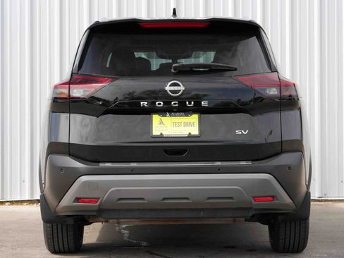 Used 2022 Nissan Rogue SV w/ SV Premium Package image 22