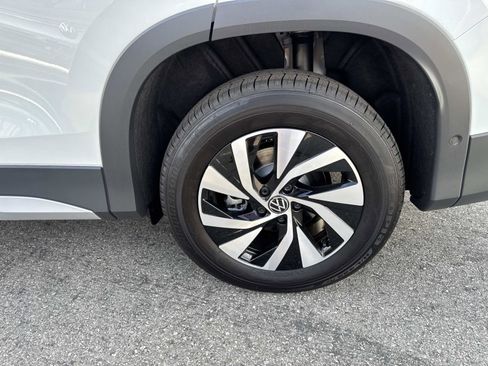New 2026 Volkswagen Tiguan S image 7
