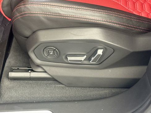 Used 2022 Lamborghini Urus image 21