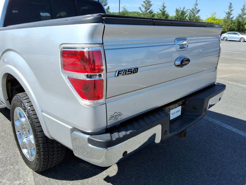 Used 2014 Ford F150 Lariat w/ Equipment Group 502A Luxury AWD/4WD image 14
