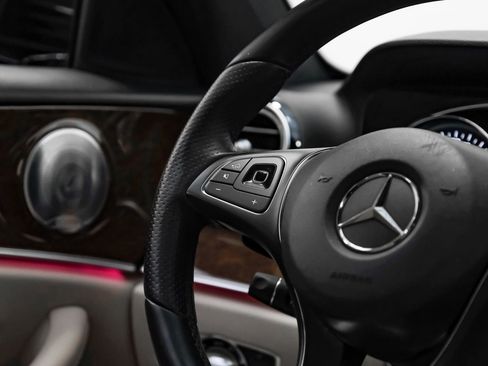 Used 2018 Mercedes-Benz E 300 image 12