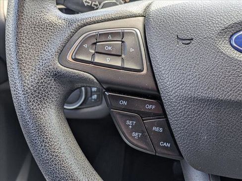Used 2017 Ford Escape SE AWD/4WD image 11
