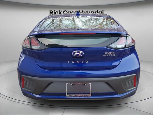 Used 2022 Hyundai Ioniq SE image 5