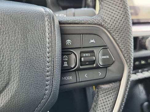 New 2026 Toyota Tacoma TRD Off-Road w/ TRD Off Road Premium Package AWD/4WD image 17