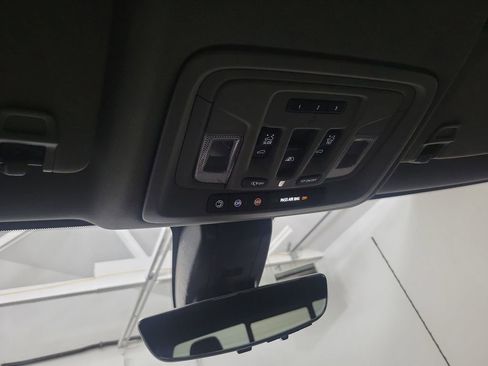 Used 2021 GMC Sierra 3500 Denali w/ Denali Ultimate Package image 14