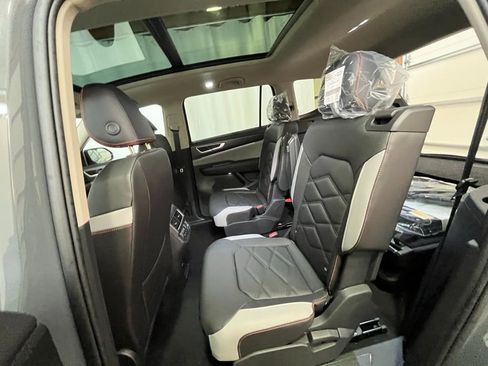 New 2026 Volkswagen Atlas Peak Edition AWD/4WD image 22