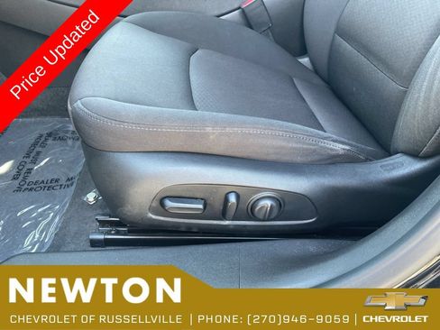 Used 2020 Chevrolet Malibu LT FWD image 6