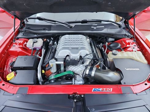 Used 2016 Dodge Challenger SRT Hellcat image 14