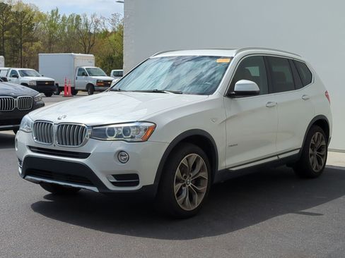Used 2017 BMW X3 xDrive28i image 5