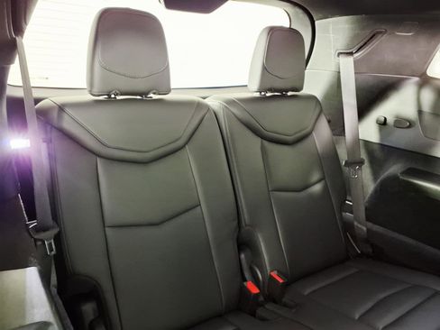 Certified 2022 Cadillac XT6 Premium Luxury FWD image 13
