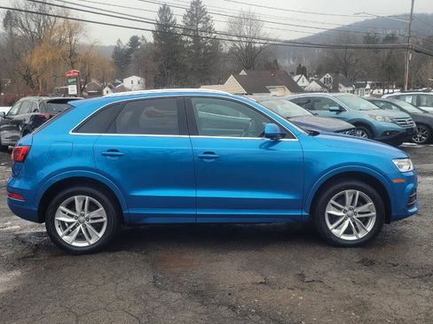 Used 2017 Audi Q3 2.0T Premium Plus w/ Premium Plus Package image 9