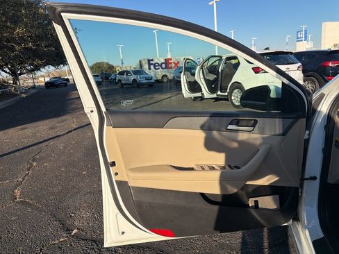 Used 2018 Hyundai Sonata SE image 9