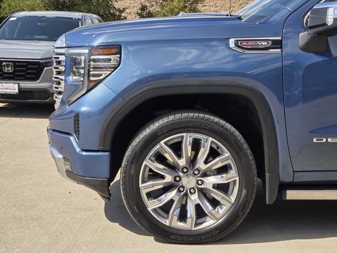 Used 2024 GMC Sierra 1500 Denali AWD/4WD image 6