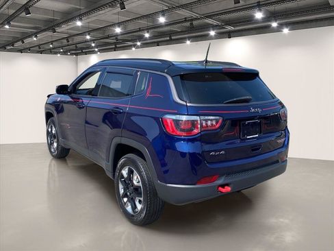 Used 2018 Jeep Compass Trailhawk w/ Leather Interior Group AWD/4WD image 5