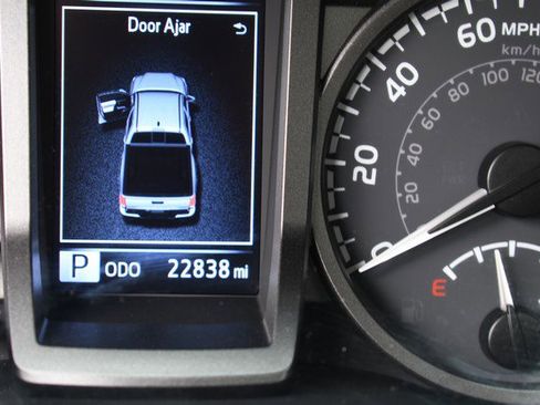 Certified 2023 Toyota Tacoma TRD Pro AWD/4WD image 33