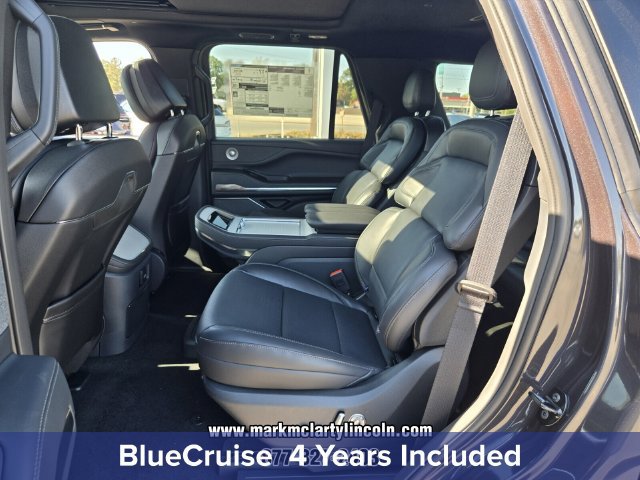 New 2027 Lincoln Navigator Reserve w/ Jet Appearance Package AWD/4WD image 11