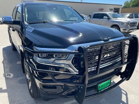 Used 2024 RAM 1500 Limited AWD/4WD image 2