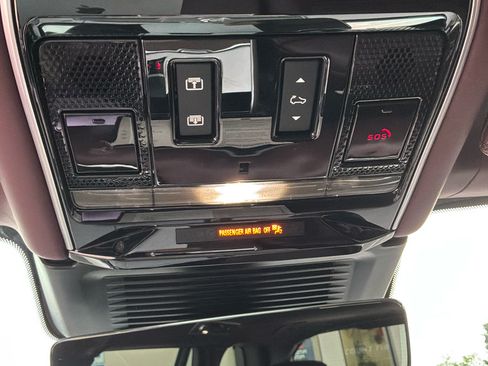Used 2024 Land Rover Range Rover Long Wheelbase Autobiography AWD/4WD image 20