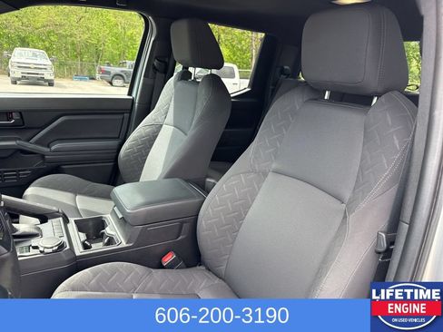 Used 2024 Toyota Tacoma SR AWD/4WD image 23