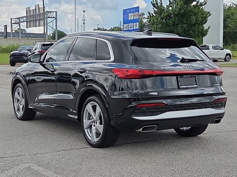 Used 2025 Audi Q5 Prestige AWD/4WD image 4