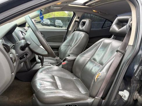 Used 2004 Pontiac Grand Prix GT2 w/ Leather Trim Pkg FWD image 9