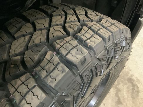 Used 2016 Ford F150 Platinum w/ Equipment Group 701A Luxury AWD/4WD image 50