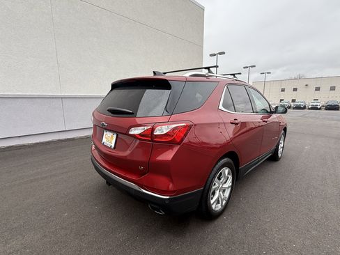 Used 2019 Chevrolet Equinox LT image 4