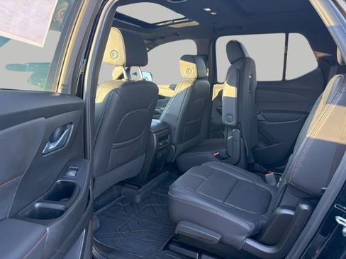 Used 2023 Chevrolet Traverse RS w/ LPO, Floor Liner Package image 21