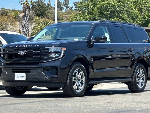 New 2026 Ford Expedition Max Active RWD image 7