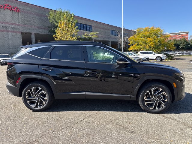 New 2026 Hyundai Tucson Limited w/ Tow & Go Package AWD/4WD image 8