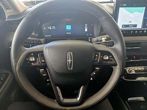 Used 2024 Lincoln Corsair Reserve w/ Equipment Group 201A image 13